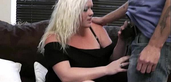  BBW uses a chance to fuck her GF&039;s husband